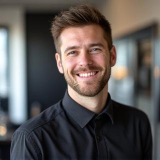 Coiffeur expert professionnel du salon beauté lumière